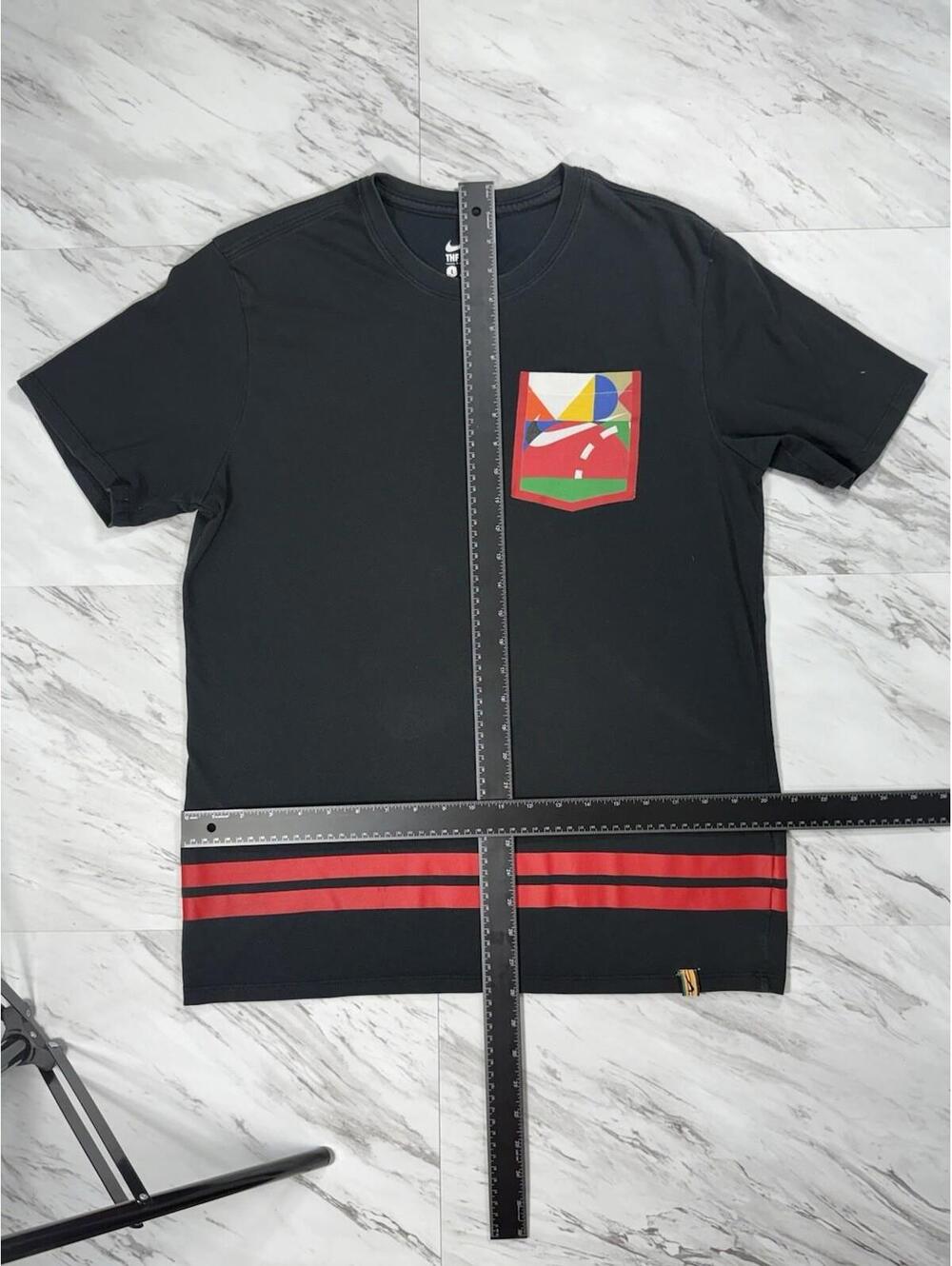 Nike Dri-Fit Pocket Graphic Tee Black w/ Red Stripes L#8